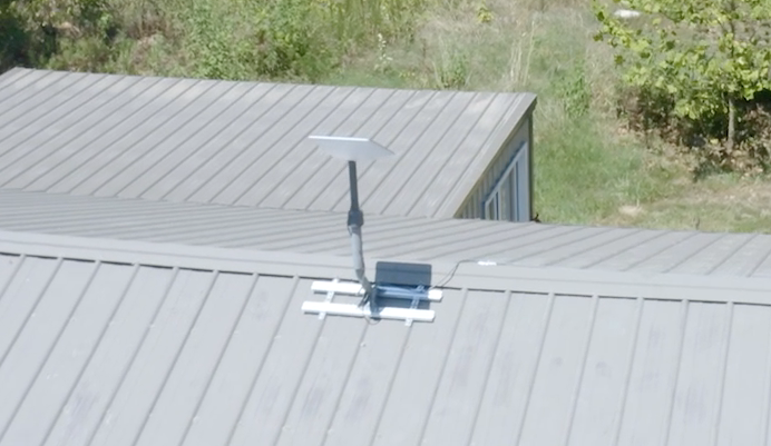 la-mejor-forma-de-montar-una-antena-parab-lica-starlink-en-su-tejado